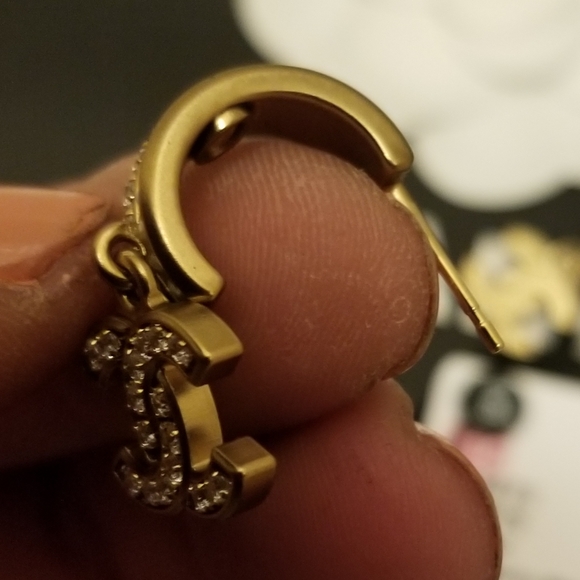 🆕 Chanel Gold Crystal &Pearls with CC charms - Picture 6 of 10